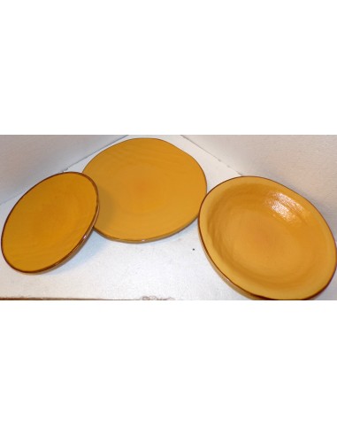 Posto Tavola del servizio piatti in ceramica...