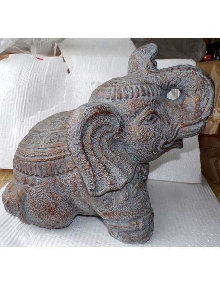 Statua in conglomerato di pietra di Elefante sacro Induista cm 40x25x32h Budda