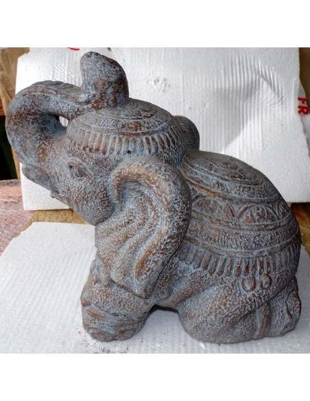 Statua in conglomerato di pietra di Elefante sacro Induista cm 40x25x32h Budda