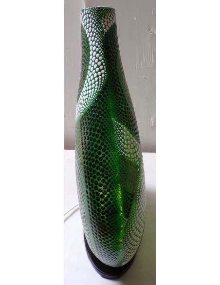 Lampada da tavolo in resina a bottiglia dipinta tecnica maori spirale cm 35x15x45 verde
