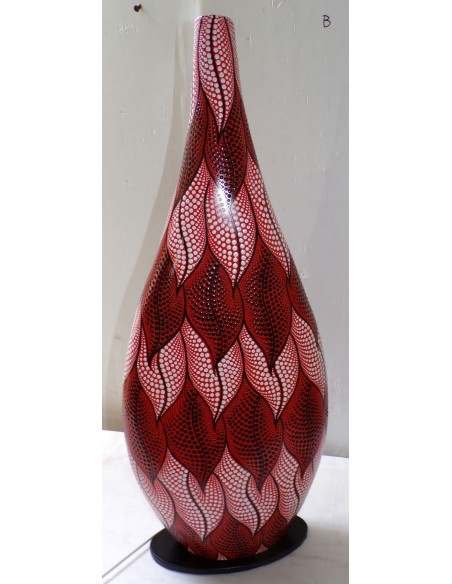 Lampada da tavolo in resina a bottiglia fiamme rosse bianche tecnica maori cm 34x12x80h