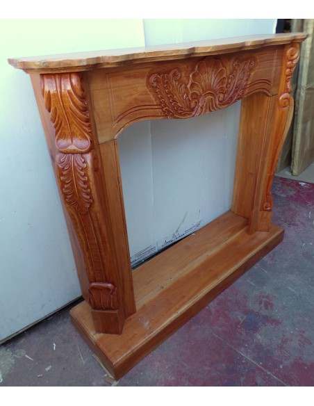Cornice per camino in legno di mogano massello lavorata a mano cm 124x31x109h con base rimovibile