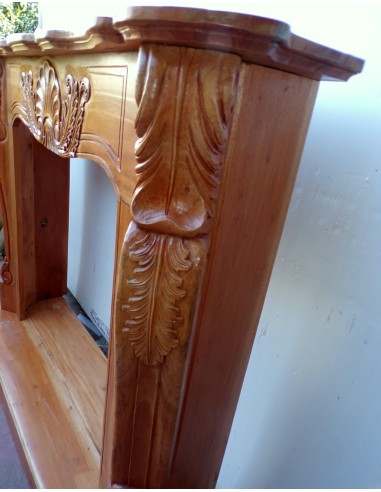 Cornice per camino in legno di mogano massello...