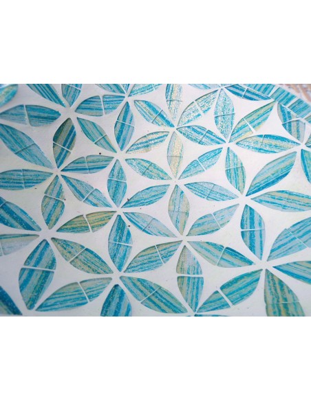 Centrotavola o svuotatasca artigianale in mosaico di vetro fiori turchesi cm 30x8 diametro idea regalo