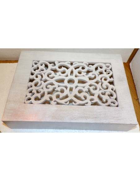Scatola Portagioie o svuota tasche in legno mdf traforata bianco argento cm 35x25x7
