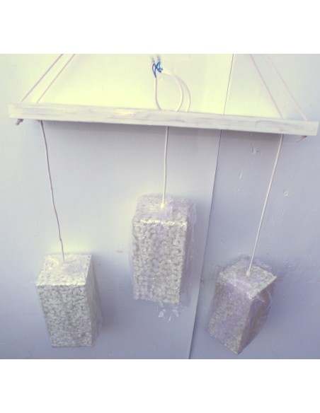 Lampadario tre luci pendenti di in resina e madreperla bianca cm 57x60x15 cucina