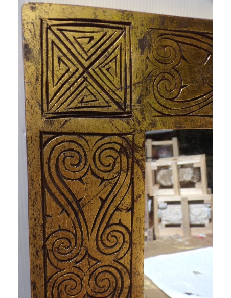 Specchio in legno intarsiato segni tribali cm 138x53 oro nero anticato da parete