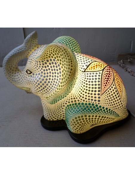 Lampada abatjour elefante cm 35 in resina dipinta celeste bianca con tecnica aborigena maori idea regalo