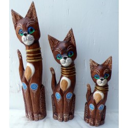 Famiglia di Gatti in legno...