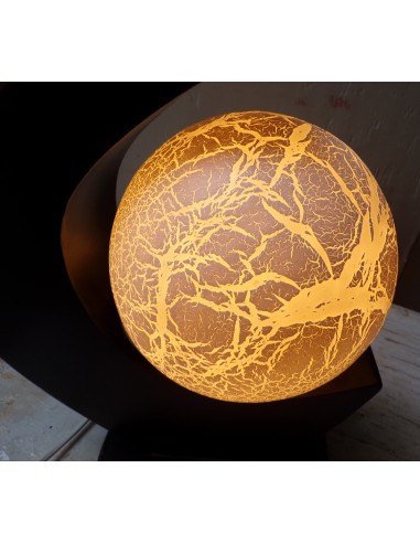 Lampada da tavolo nera in MDF e sfera in resina...