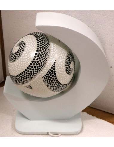 Lampada da tavolo bianca in MDF e sfera in...