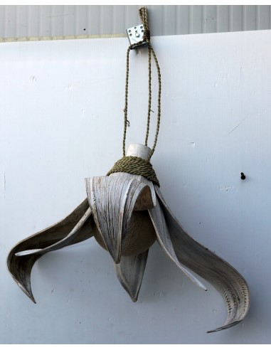 Lampadario in Cocco bianco decapato con palla...