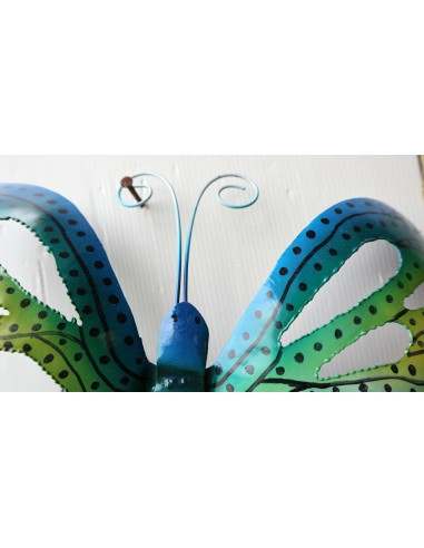 Farfalla decorativa in metallo dipinto...