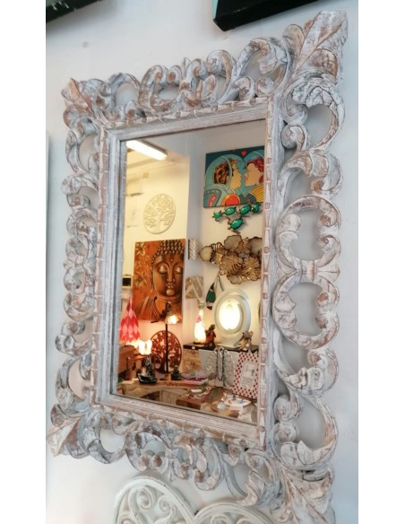 Specchio barocco in legno intarsiato cm 80x60 bianco decapato mod. tommy