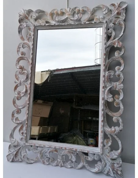 Specchio barocco in legno intarsiato cm 80x60 bianco decapato mod. tommy
