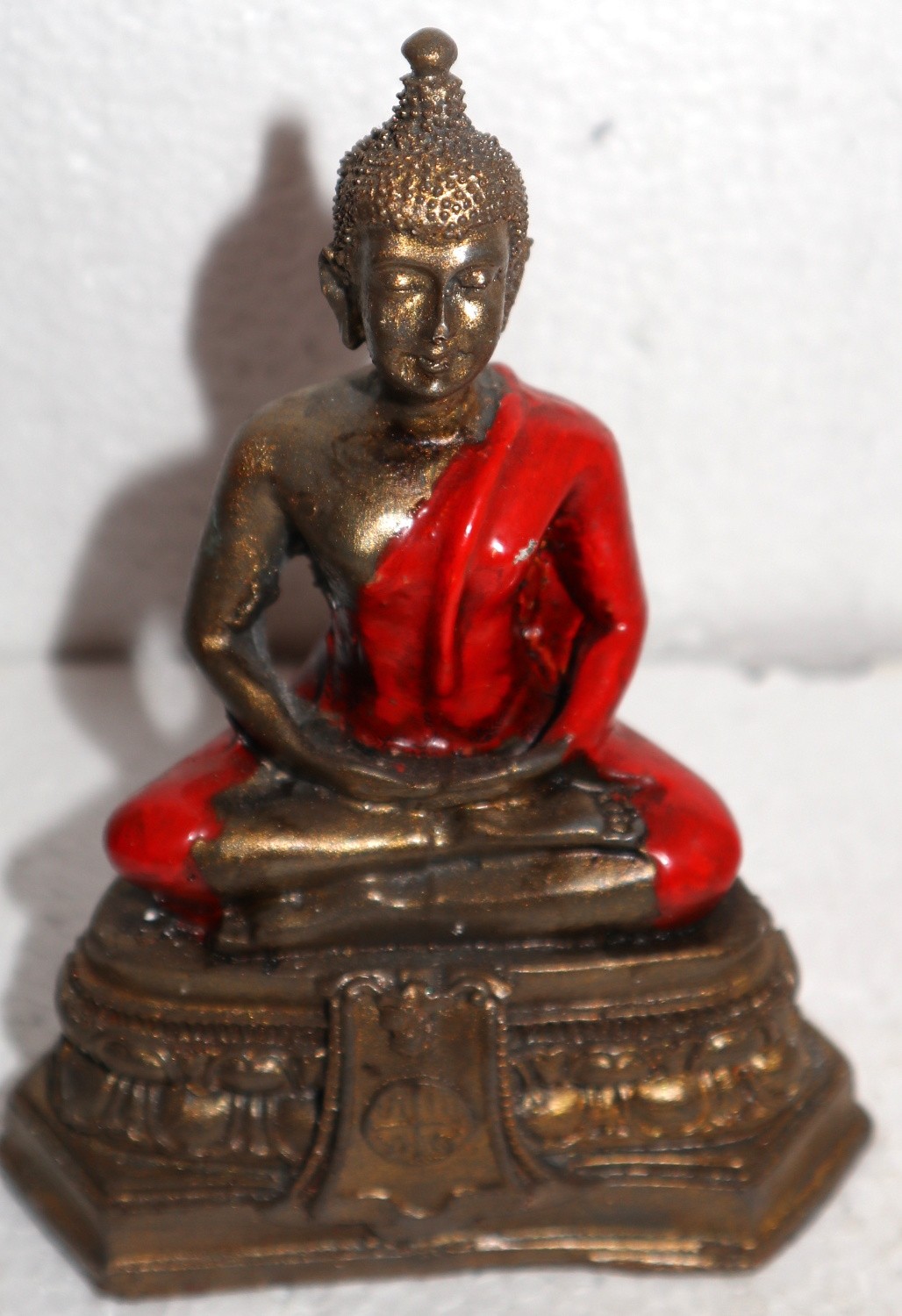 Buddha in resina disponibile nei colori bianco turchese e rosso cm 10x5x13h resi - Picture 16 of 16