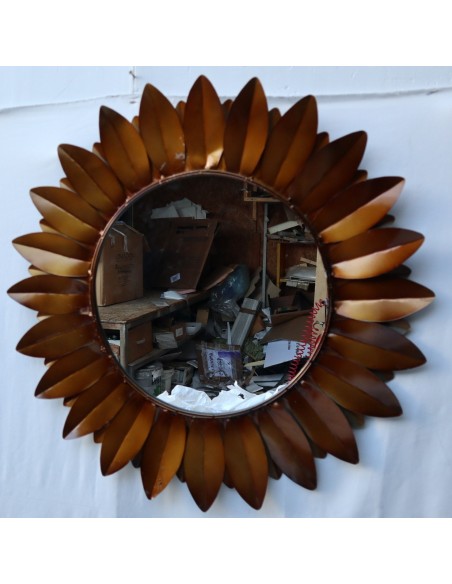 Specchio metallo brunito a formare un fiore cm 75 diametro oro