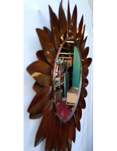 Specchio metallo brunito a formare un fiore cm 75 diametro oro