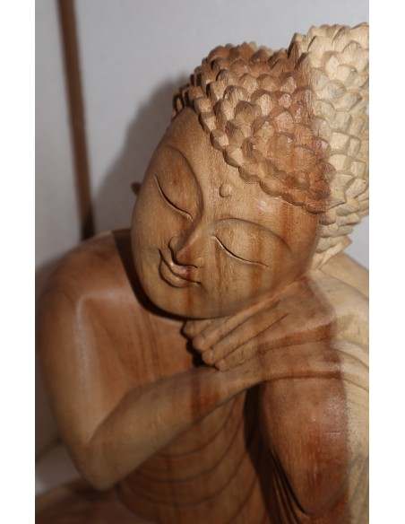 Buddha in legno di suar o noce indiano scultura color naturale in relax