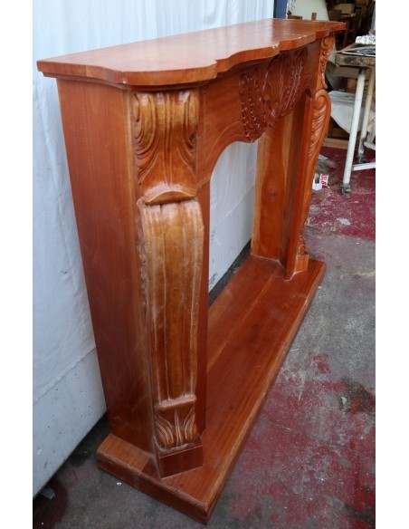 Cornice per camino in legno di mogano massello lavorata a mano cm 124x30x110h con base