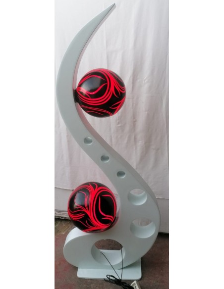 Lampada piantana cm 60x25x155h in legno mdf bianco ghiaccio con sfere in resina rosso nere