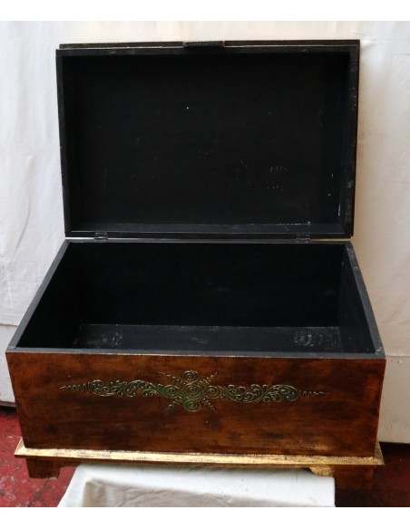 Baule cassapanca in legno di albesia con volto di Buddha color oro cm 60x40x35