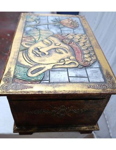 Baule cassapanca in legno di albesia con volto...