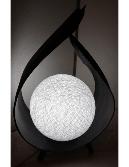 Lampada abatjour in foglia di cocco chiusa nera palla di cotone a sfera bianca cm 25x13x32h