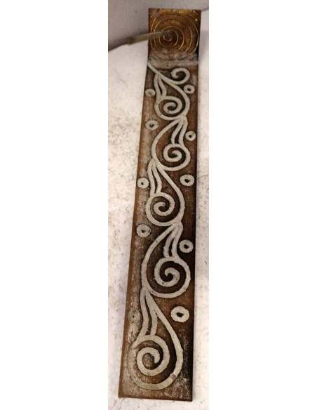 Brucia porta incensi in legno intarsiato Spirale cm 33x5 scatola di incensi in omaggio