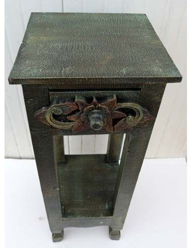 Alzata comodino in legno color verde anticato...