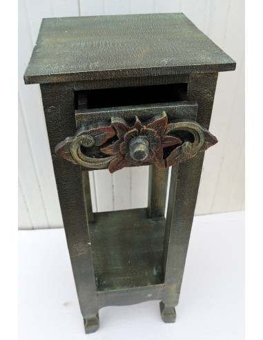 Alzata comodino in legno color verde anticato...