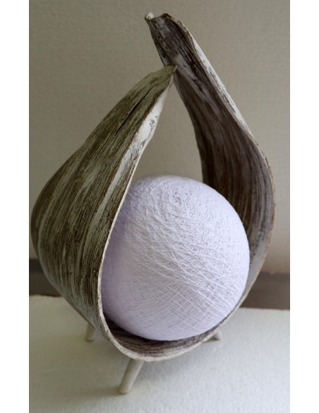 Lampada abatjour in foglia di cocco chiusa bianca decapata palla di cotone a sfera bianca cm 25x13x32h