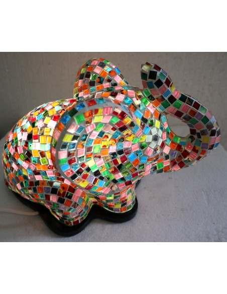 Lampada abatjour Elefante cm 35x19x20h in resina e mosaico multicolor a quadretti di vetro da tavolo