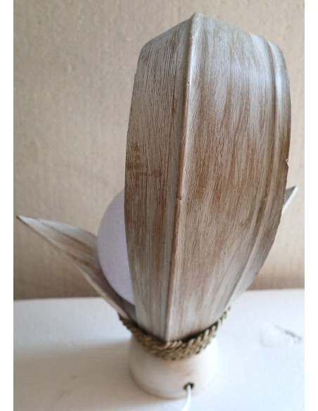 Lampada abatjour in cocco di color bianco decapato con sfera di cotone bianca cm 30x24x36h