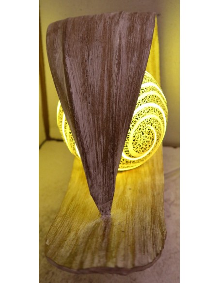 Lampada abatjour in foglia di cocco bianca con sfera in resina nera gialla e bianca