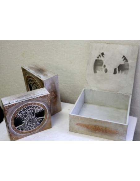 Tris di Portagioie o svuota tasche in legno mdf traforata con inciso albero della vita e Buddha