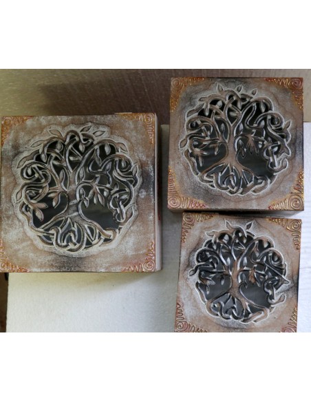 Portagioie o svuota tasche in legno mdf traforata con inciso albero della vita