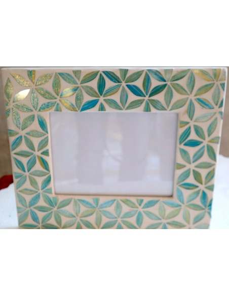 Porta foto cornice celeste a bianca a fiori in mosaico di vetro colorato cm 30x25