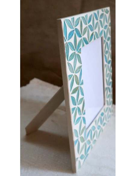 Porta foto cornice celeste a bianca a fiori in mosaico di vetro colorato cm 30x25