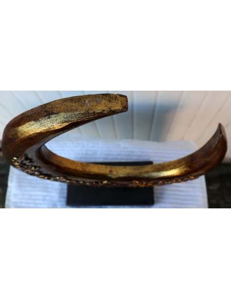 Luna in legno su base intarsiata e dipinta a mano cm 30x10x358 oro e bianca