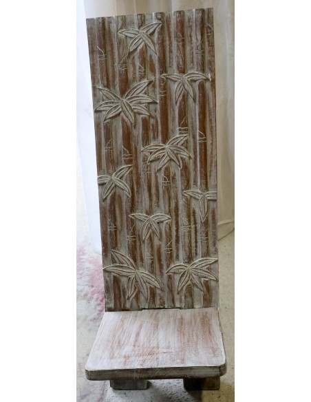 Sedia in legno di mogano tipo sdraia bianca decapata intarsiata mano cm100x34x32 con canne bambù incise