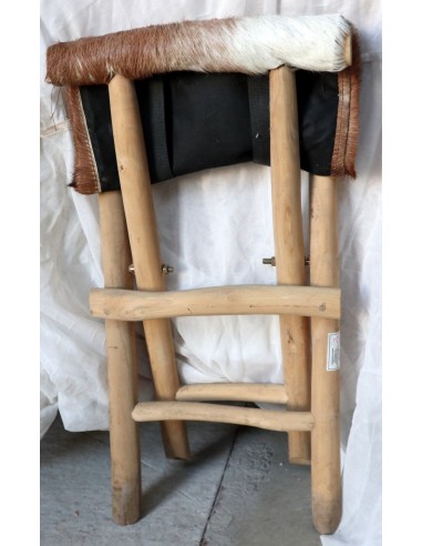 Sgabello in legno e pelle di capra artigianale...