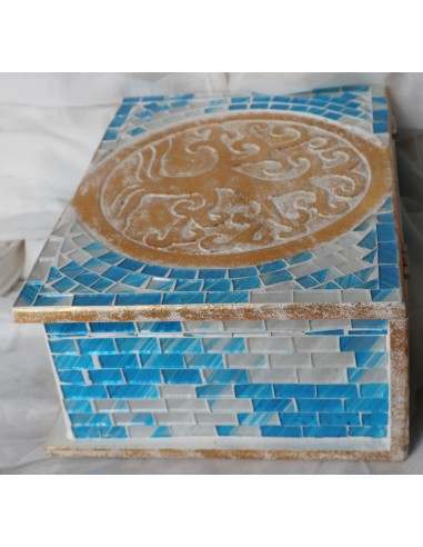 Scatola porta gioie in legno rifinata con...