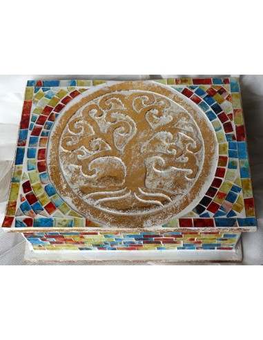 Scatola porta gioie in legno rifinata con...