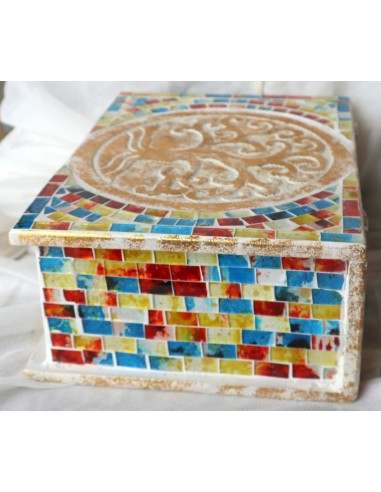Scatola porta gioie in legno rifinata con...