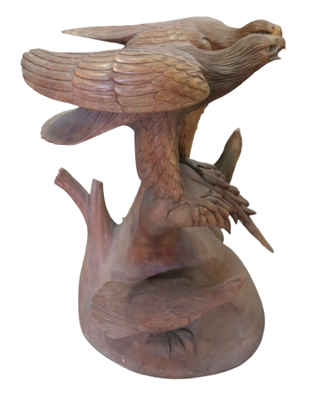 Tavolino Scultura in Teak con Aquile Intagliate – Fatto a Mano in Indonesia Ø60x61cm