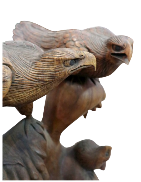 Tavolino Scultura in Teak con Aquile Intagliate – Fatto a Mano in Indonesia Ø60x58cm caffè fumo