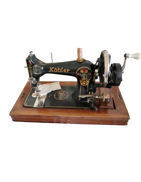 Macchina da cucire Köhler da viaggio con coperchio in legno – fine ‘800/inizio ‘900