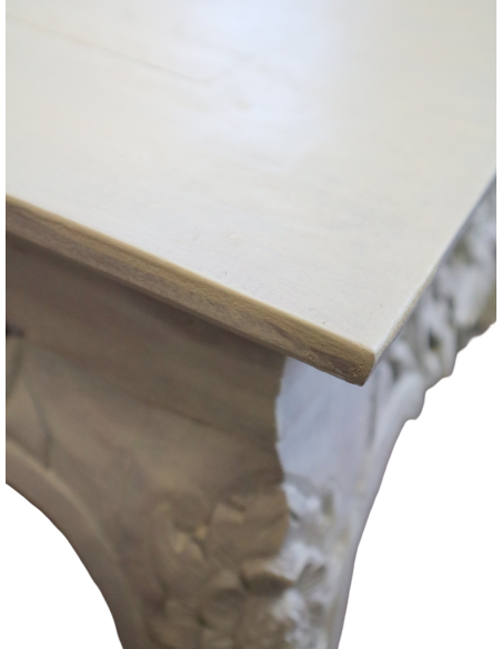 Tavolo Opium Intagliato in Legno di Albesia – Fatto a Mano in Indonesia – 80x60x40 cm