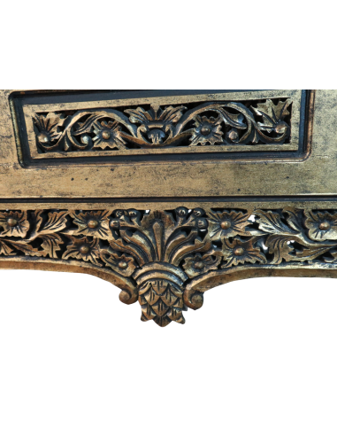 Specchio in legno dorato intagliato a mano...